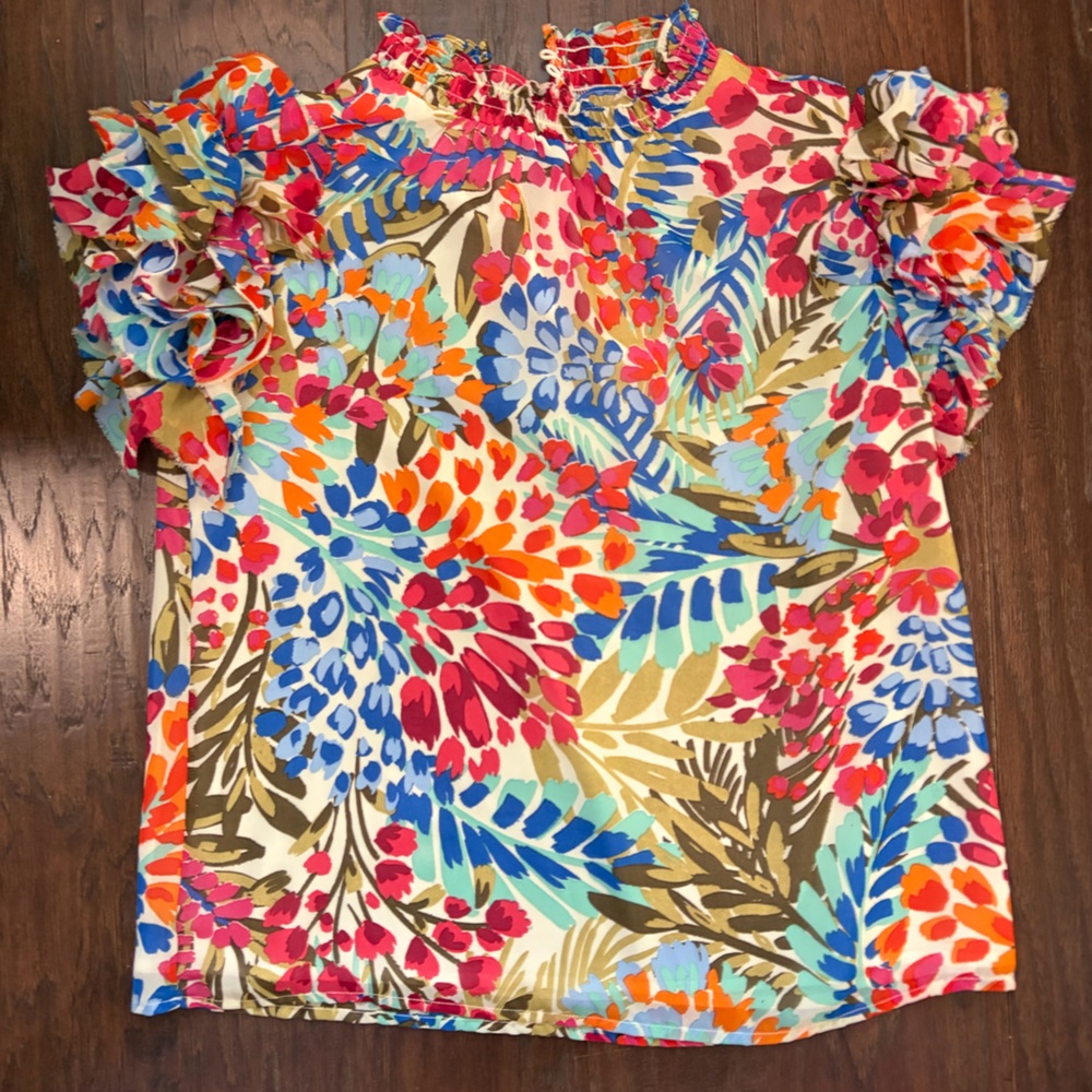 Avara SugarLips Floral Top